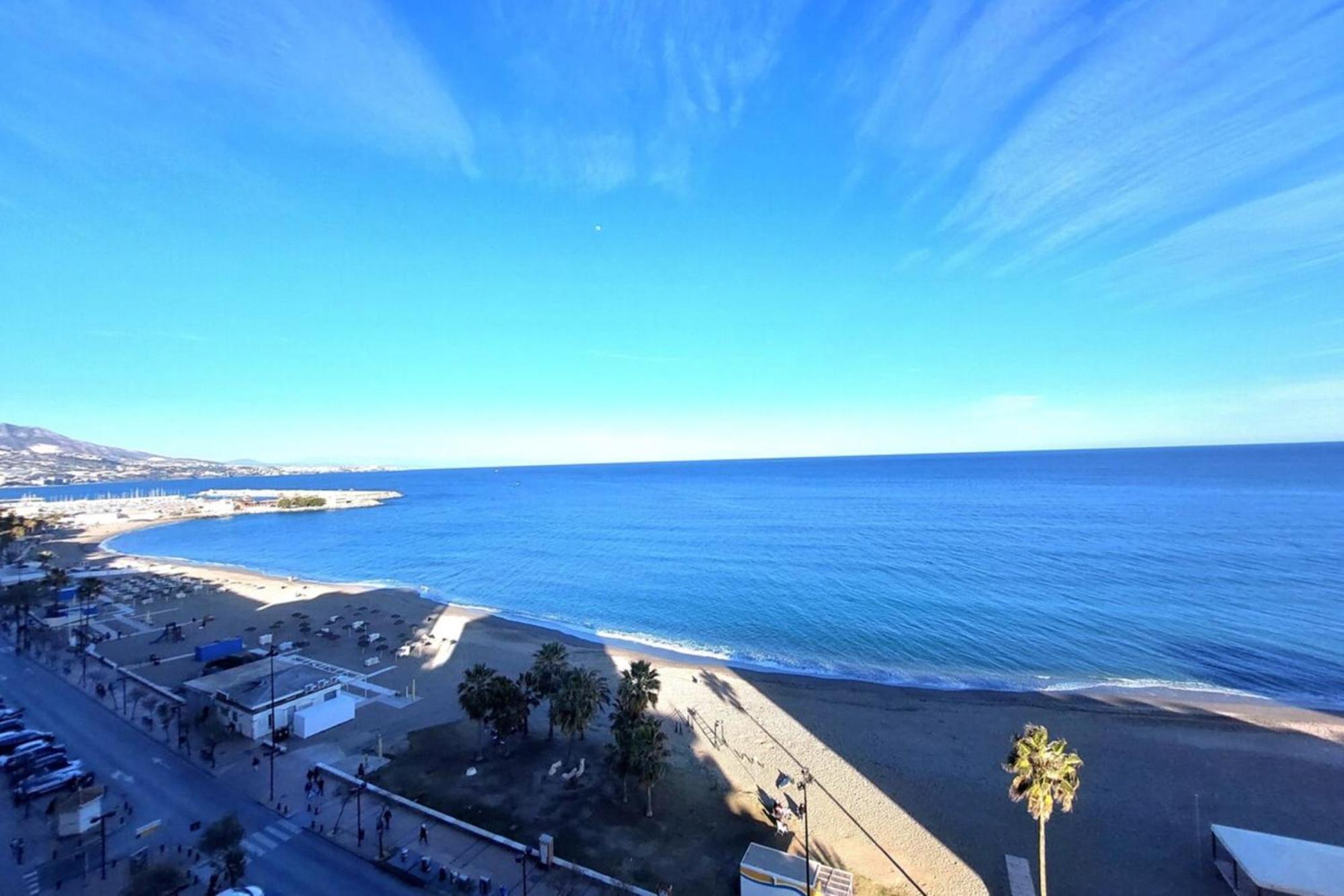 Paseo Del Rey - Fuengirola 2 Bedrooms Oceanfront Apartment Bagian luar foto