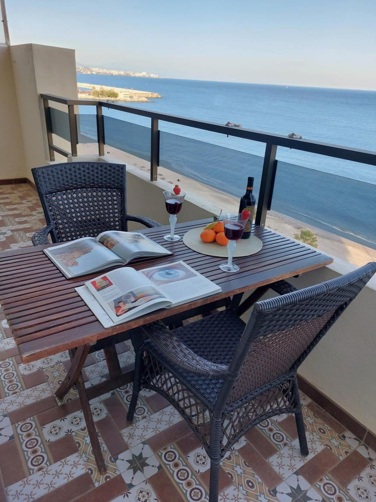 Paseo Del Rey - Fuengirola 2 Bedrooms Oceanfront Apartment Bagian luar foto