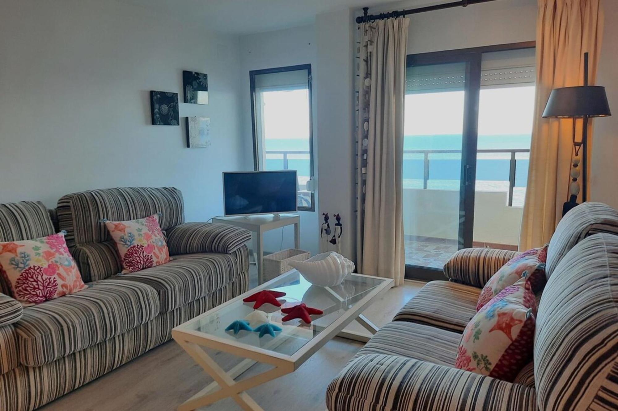 Paseo Del Rey - Fuengirola 2 Bedrooms Oceanfront Apartment Bagian luar foto